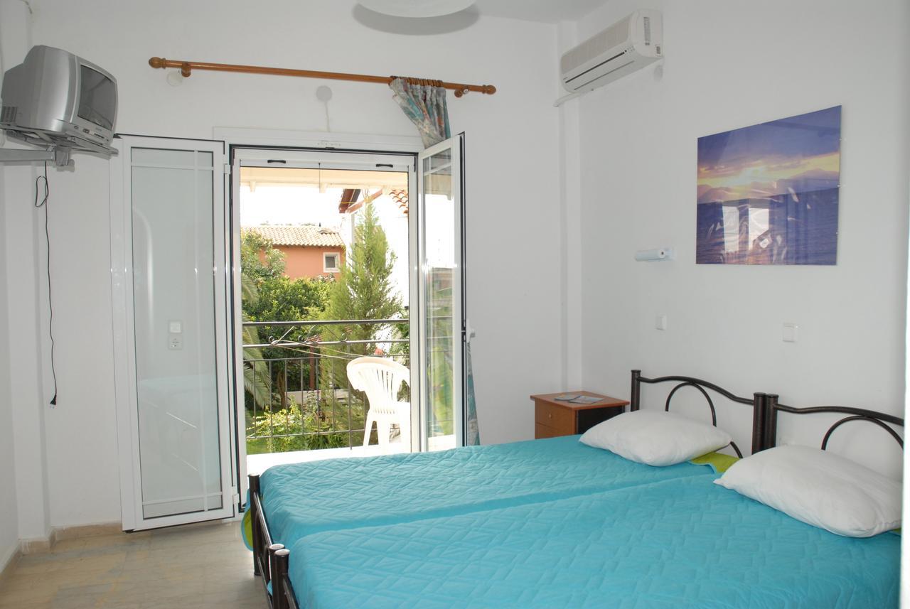 Apollo Otel Kávos Dış mekan fotoğraf