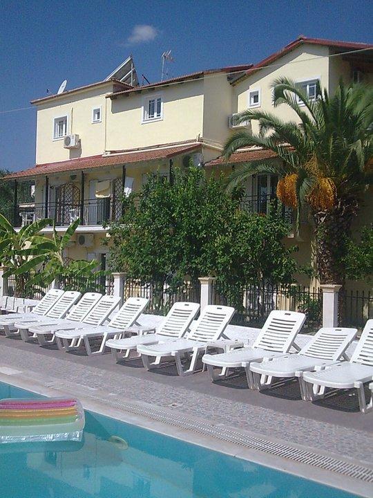 Apollo Otel Kávos Dış mekan fotoğraf