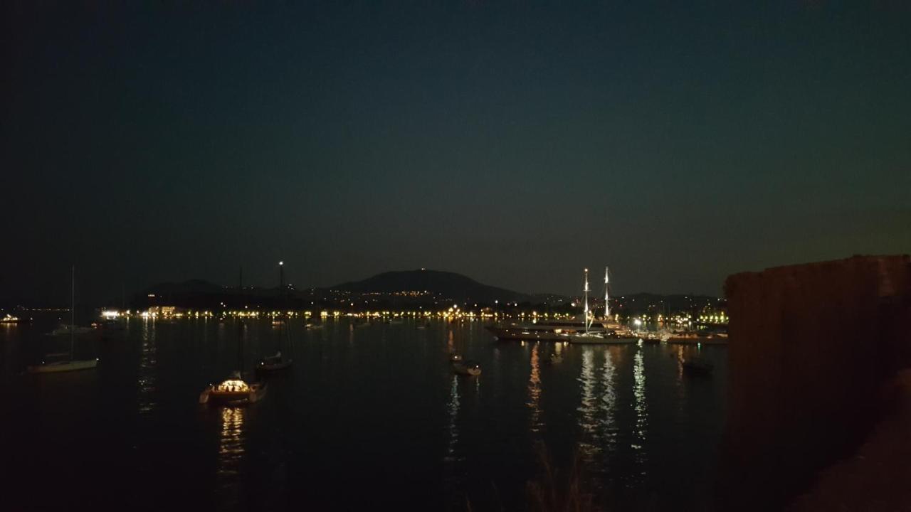 Apollo Otel Kávos Dış mekan fotoğraf